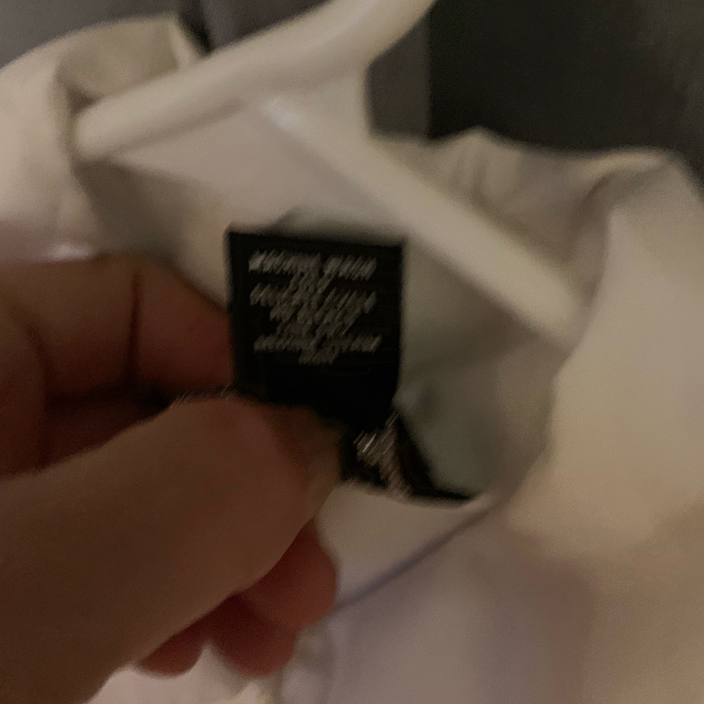 women's top white